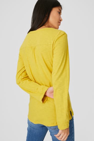 Women - Basic long sleeve T-shirt - yellow