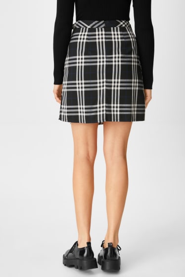 Women - Skirt - check - white / black