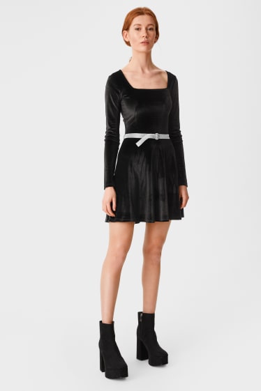 Mujer - CLOCKHOUSE - vestido de terciopelo - negro