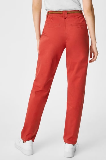 Dámské - Kalhoty Chino s páskem - světle červená