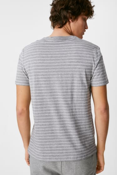 Men - T-shirt - Striped - gray