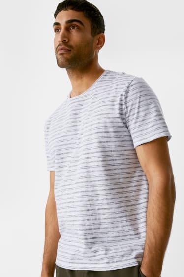 Men - T-shirt  - striped - white / blue