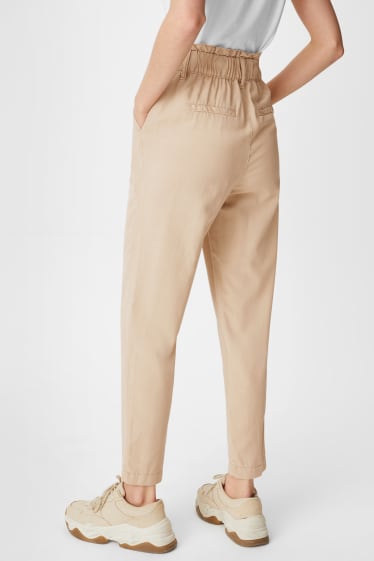 Women - CLOCKHOUSE - paper bag trousers - beige