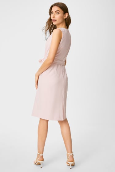 Mujer - Vestido de oficina - rosa