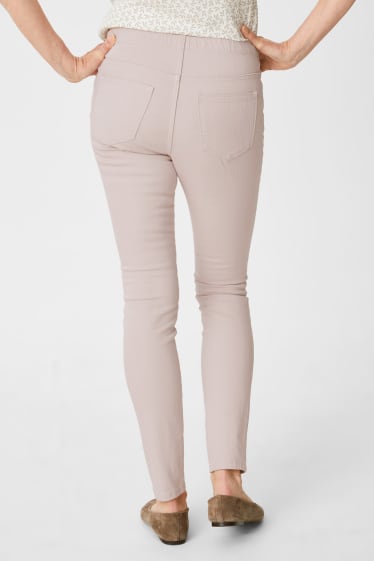 Women - Cloth trousers - rose