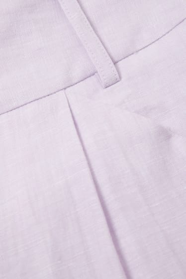 Women - Linen bermudas - lilac