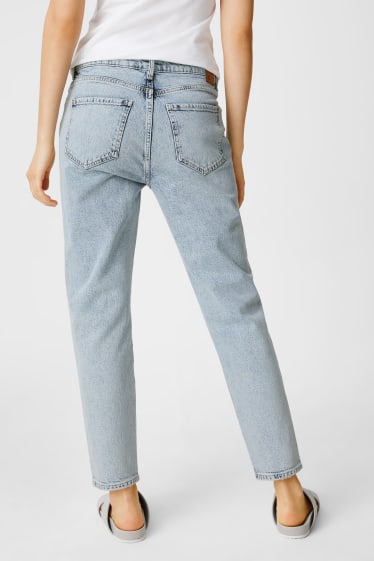 Femmes - Slim tapered jean - jean bleu clair