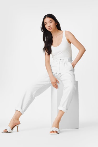 Women - Tapered jeans - white