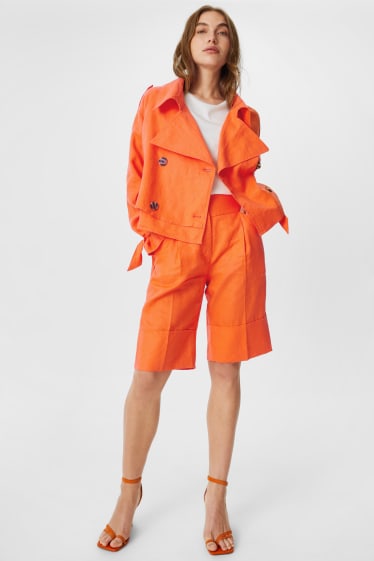 Women - Linen bermuda shorts - neon orange