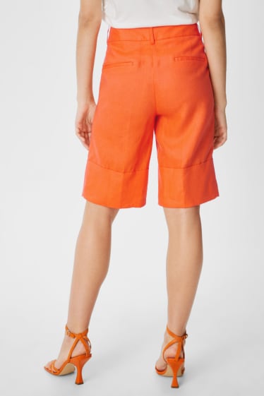 Women - Linen bermuda shorts - neon orange