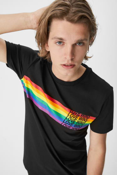 Men - CLOCKHOUSE - T-shirt - PRIDE - black