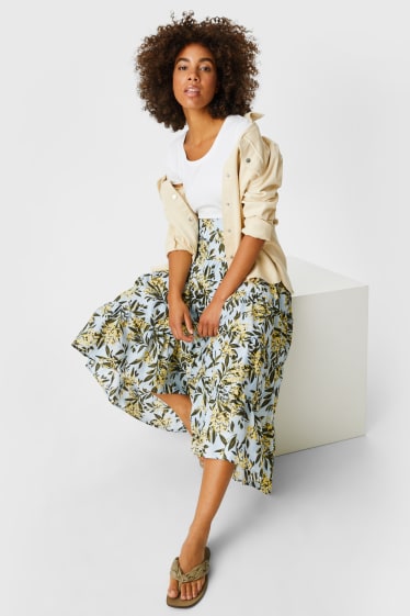 Women - Skirt  - floral - light blue