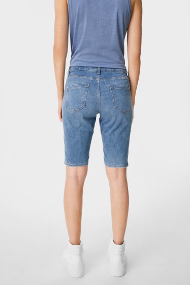 Damen - Jeans-Bermudas - jeans-hellblau