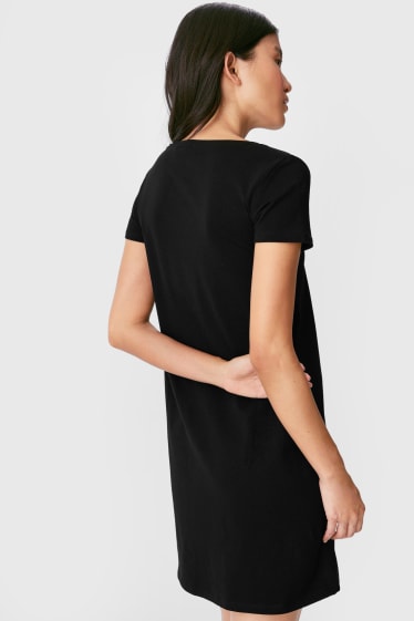 Mujer - Vestido básico estilo camiseta - negro