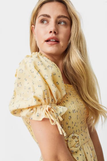 Women - Mini dress with belt - floral - light yellow