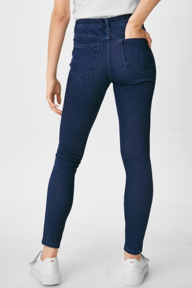 Kobiety - Jegging Jeans - dżins-niebieski