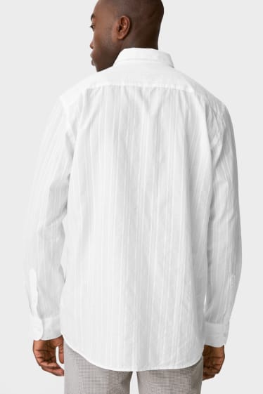 Mężczyźni - Koszula biznesowa - regular fit - kołnierzyk przypinany na guziki - biały