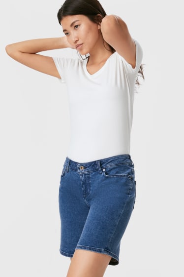 Women - MUSTANG - denim bermuda shorts - denim-blue