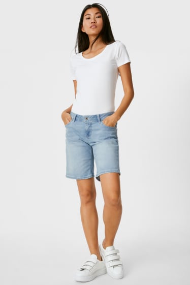 Women - MUSTANG - denim bermuda shorts - denim-blue