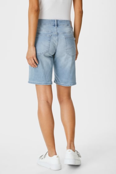 Women - MUSTANG - denim bermuda shorts - denim-blue