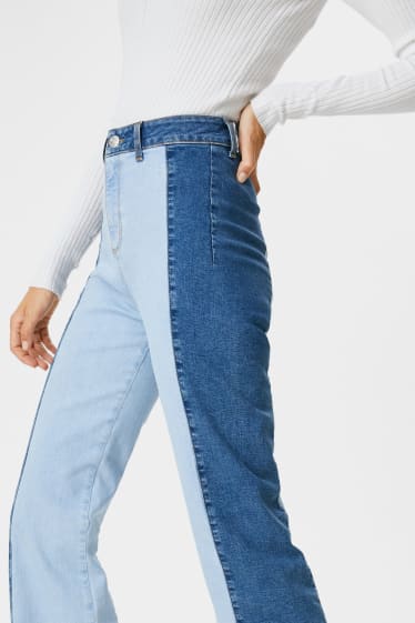 Damen - Jinglers - Flare Jeans - High Waist - jeans-blau