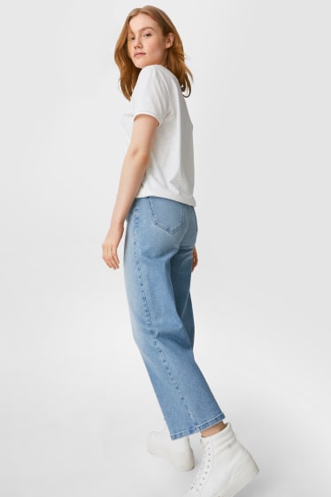 Women - Wide leg jeans - high waist - denim-light blue