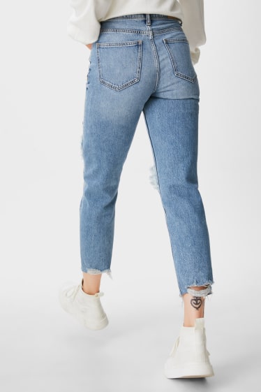 Tieners & jongvolwassenen - CLOCKHOUSE - mom jeans - jeanslichtblauw