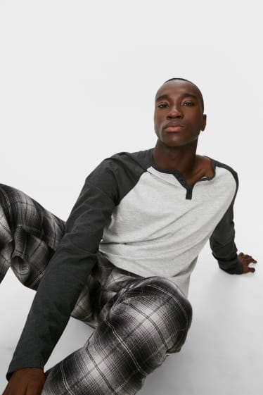 Hommes - Pyjama avec pantalon en flanelle - gris / noir