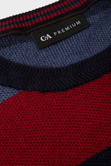 Men - Cashmere blend jumper - striped - red / dark blue