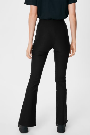 Femmes - CLOCKHOUSE - pantalon en toile - Flared - noir