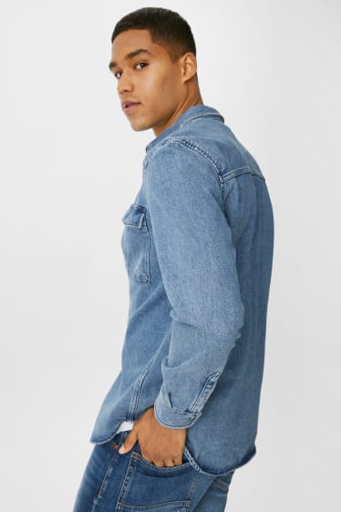 Teens & young adults - CLOCKHOUSE - denim shirt - regular fit - Kent collar - denim-blue