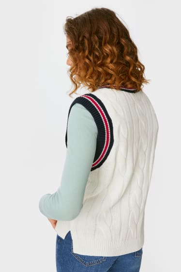 Women - CLOCKHOUSE - slipover - cable knit pattern - white