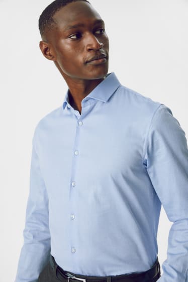 Hombre - Camisa - body fit - cutaway - Flex - de planchado fácil - azul claro