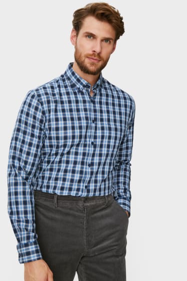 Uomo - Pullover in maglia fine e camicia - regular fit - button down - blu scuro