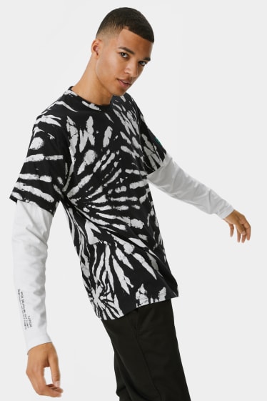 Teens & young adults - CLOCKHOUSE - long sleeve top - 2-in-1 look - white / black