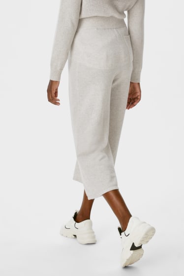 Women - Cashmere culottes - white-melange