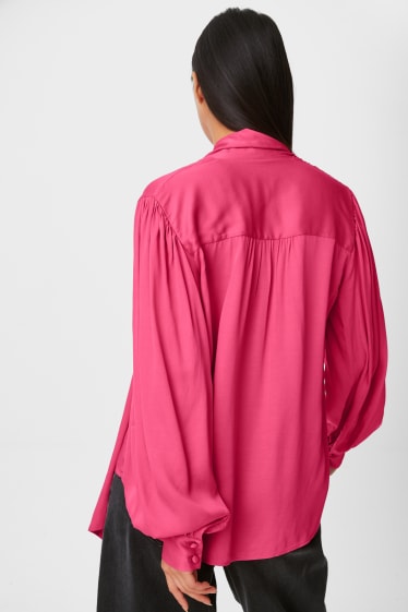 Women - Satin blouse - pink