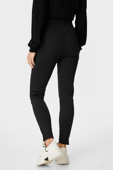 Women - Maternity thermal leggings - black