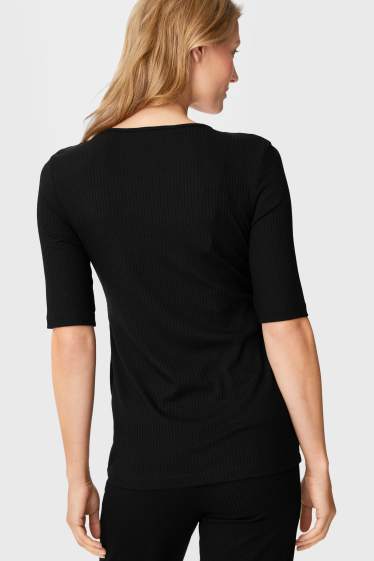 Women - Nursing T-shirt - black