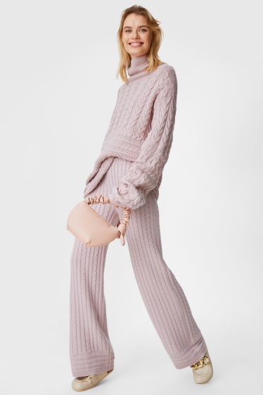 Femei - Pantaloni tricotați cu conținut de cașmir - fir italienesc - roz pal