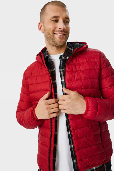 Mężczyźni - Pikowana kurtka z kapturem - czerwony