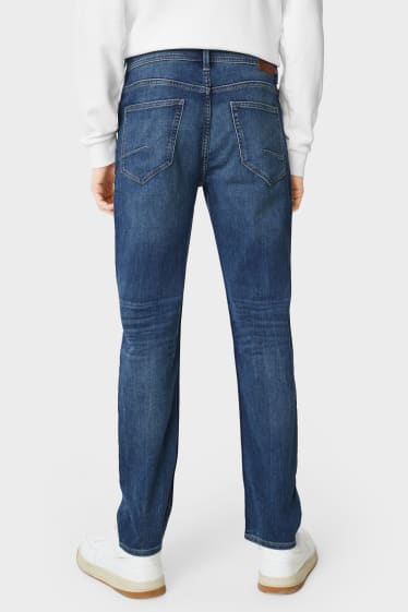 Teens & Twens - CLOCKHOUSE - Slim Jeans - Jog Denim - jeans-blau