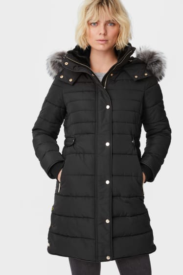 Dámské - Prošívaný kabát s kapucí a límcem z umělé kožešiny - černá