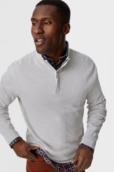 Mężczyźni - Sweter i koszula - regular fit - przypinany kołnierzyk - jasnoszary / ciemnoniebieski