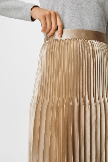Women - Pleated skirt - shiny - gold