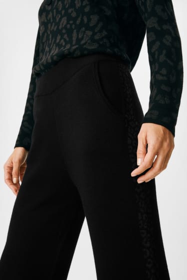 Women - Knitted trousers - black