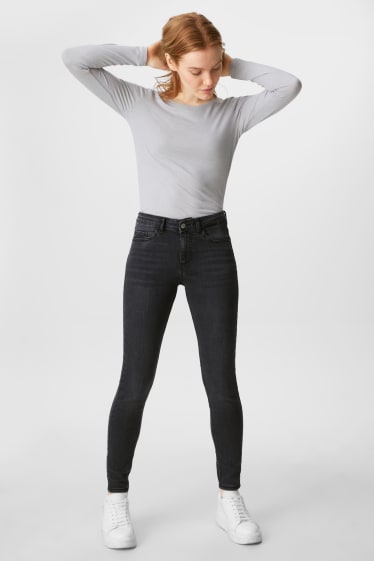 Damen - Skinny Jeans - Mid Waist - schwarz