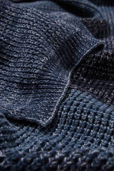 Men - Knitted scarf - dark blue