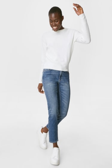 Women - Straight tapered jeans - blue denim