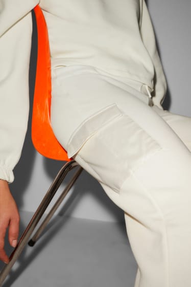 Ados & jeunes adultes - CLOCKHOUSE - pantalon de jogging - blanc crème